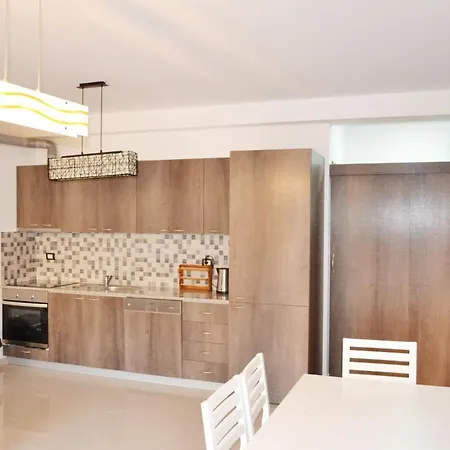 Azzura Apartment *
