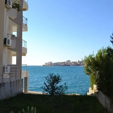 Apartment Azzura Apartment *