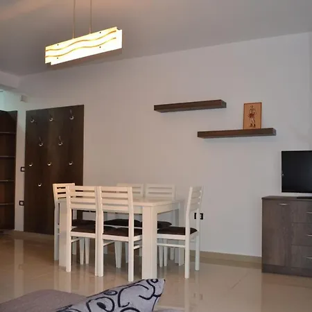 Azzura Apartment